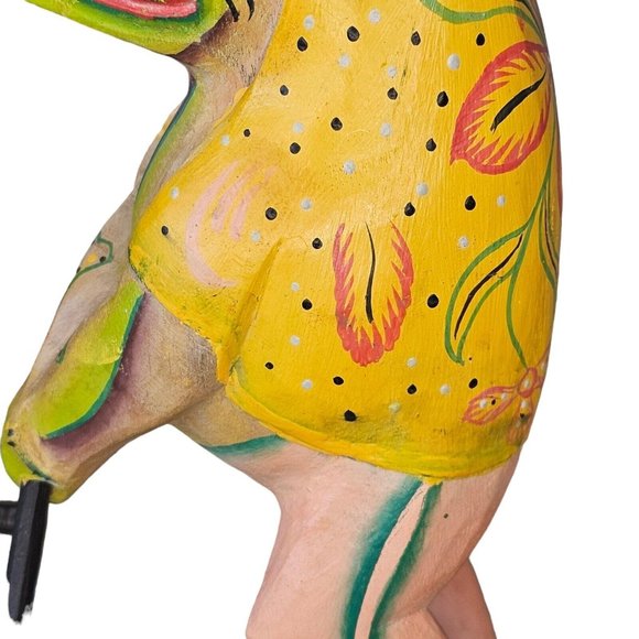 Vintage Handcarved Wood Golfing Frog Handpainted Sculpture Unique Tropical 11" - Picture 12 of 13